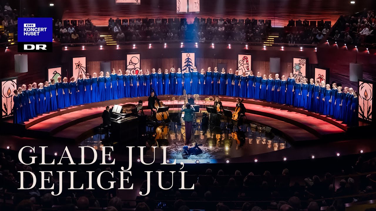 Glade jul, dejlige jul // DR Pigekoret (LIVE)