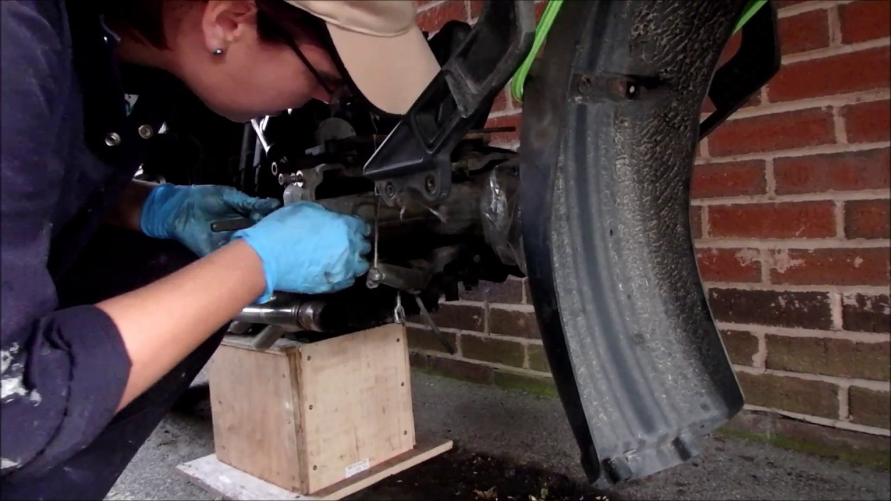 Remove BMW K75s swinging arm. Same for BMW K Series.