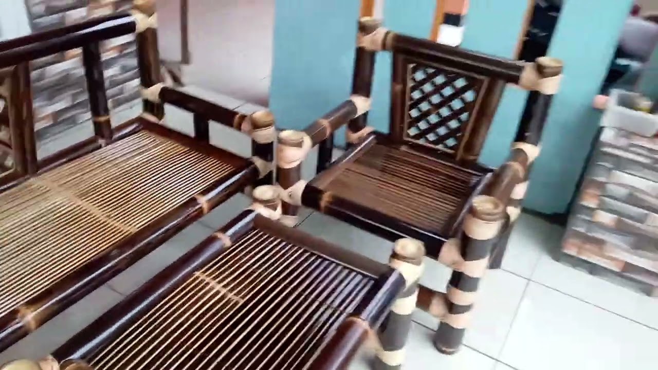 Kursi bambu hitam