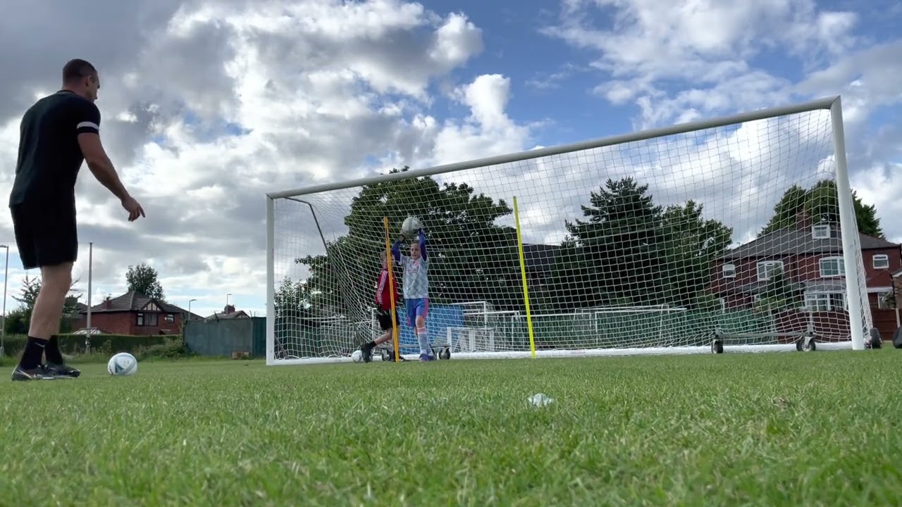 Quick warm up with my mate George before our session