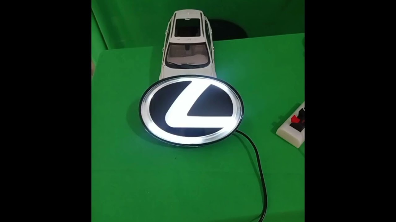 Dynamic illuminated Lexus Emblem
