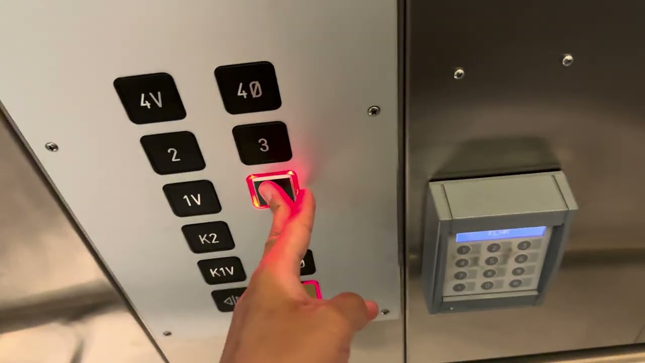 Heis-Tek Lift at Farmasibygningen S, UiT The Arctic University of Norway, Campus Breivika, Tromsø, N