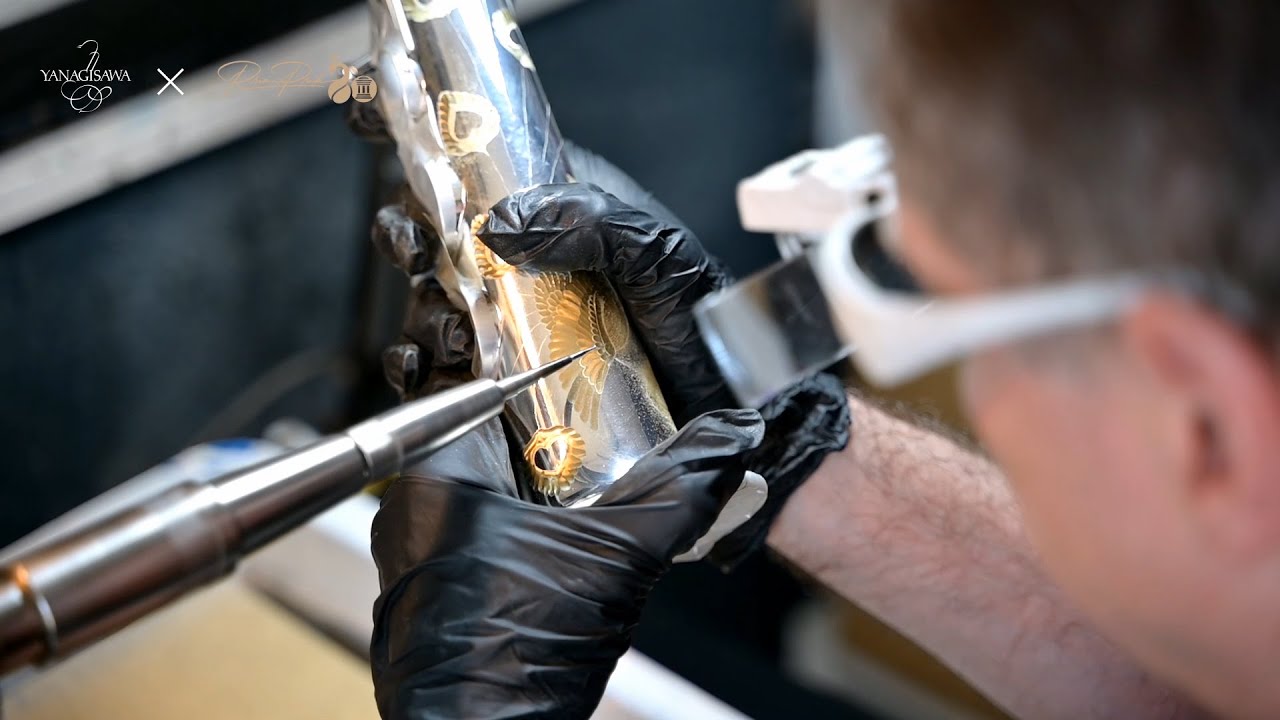 Robert MAJZIK engraves Prima Yanagisawa Saxophones 