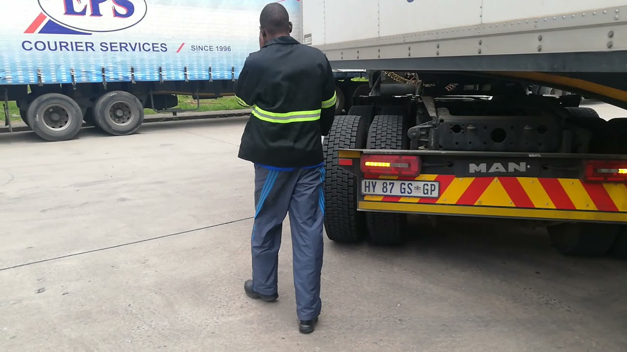 New 14 metre driver this is very very very important... Must watch👀 🚛🇿🇦🙏🏽