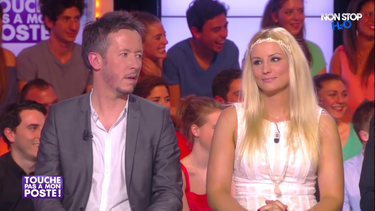 Christophe Carri&egrave;re d&eacute;barque en navet sur le plateau de TPMP