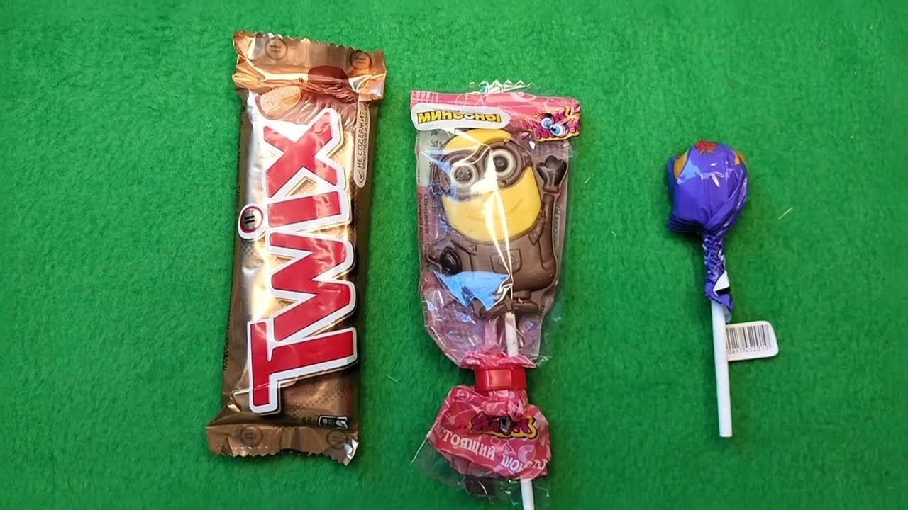 🍭 Many candies 🍭 Chupa-Chups lollipop, chocolate Mignon and two crispy Twix sticks.
