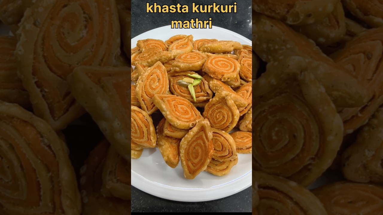 khasta and kurkuri rangeen mathri😋 | homemade mathri | morning snacks #viral #shorts #recipe #food
