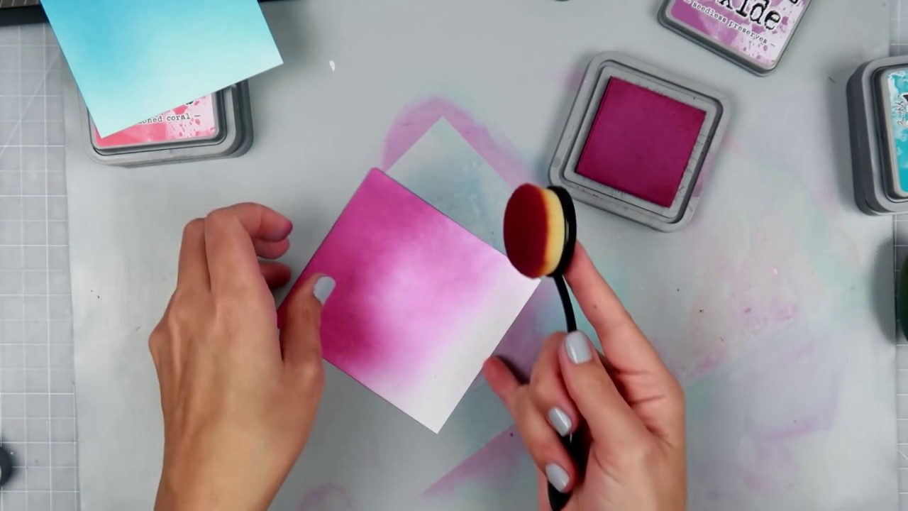 Makeup brush ink blending with Distress oxide inks