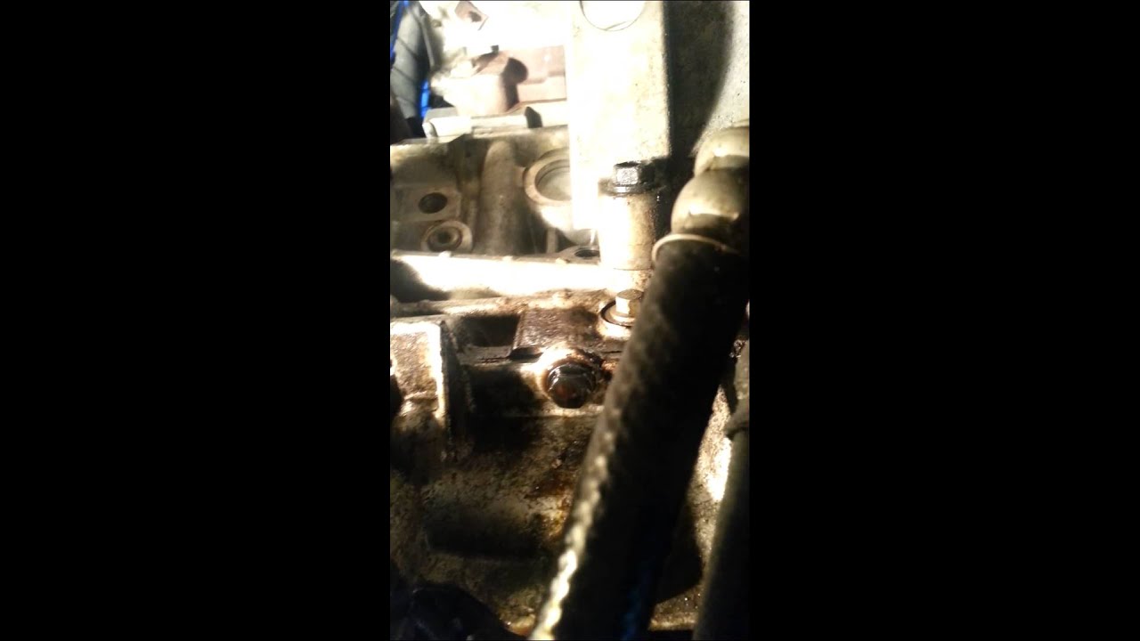 Chrysler 300 2.7L oil pressure sensor location