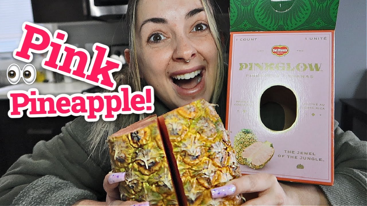 I BOUGHT A PINK PINEAPPLE!!! *Vlogmas Day 26*