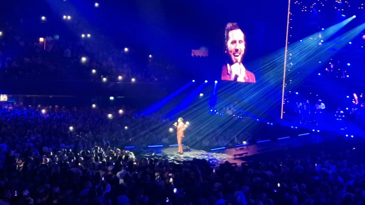Bouke & the EMB -  I'll never fall in love again/ Delilah  (Tom Jones covers) Ziggodome 20-04-25