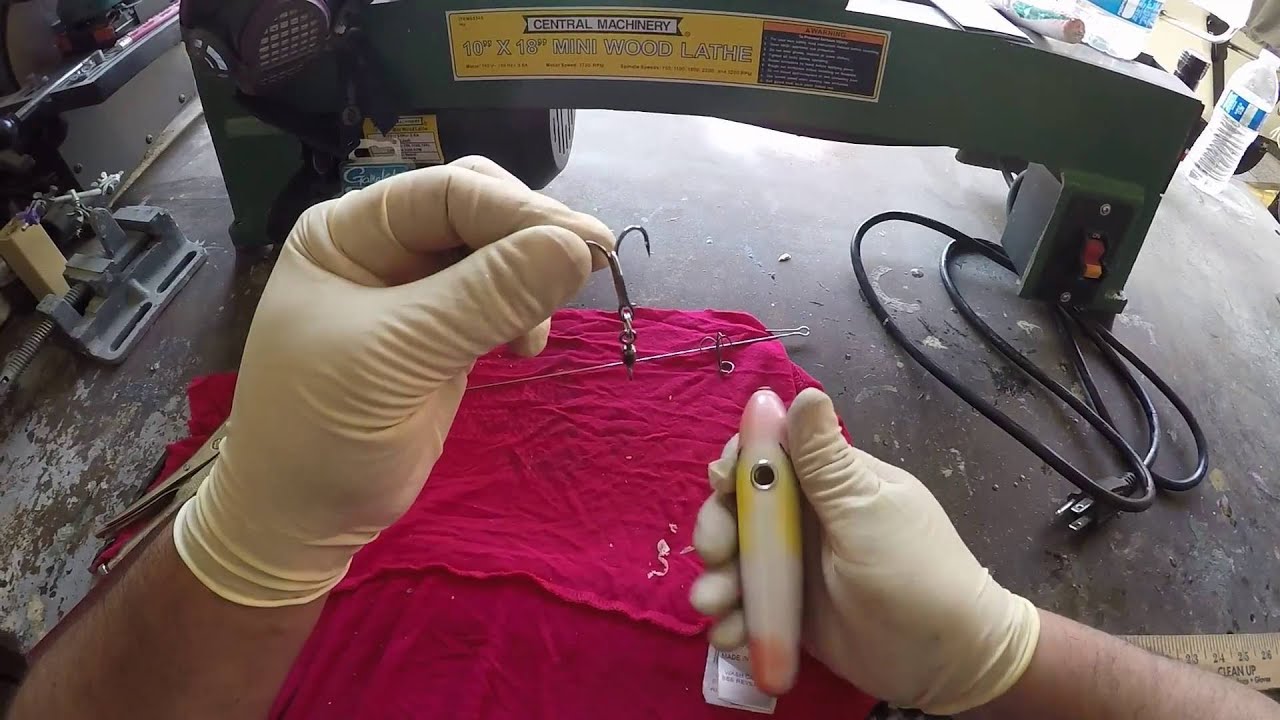HOW TO BUILD TOPWATER LURES PART 6 (install hardware, tail wrap)