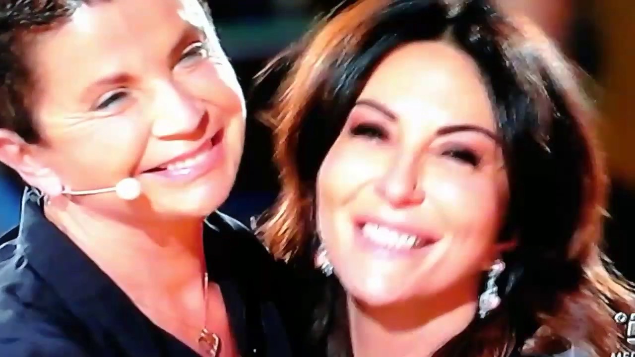 House Party - La Lettera della mamma di Sabrina Ferilli alla Figlia e Fiorella Mannoia 