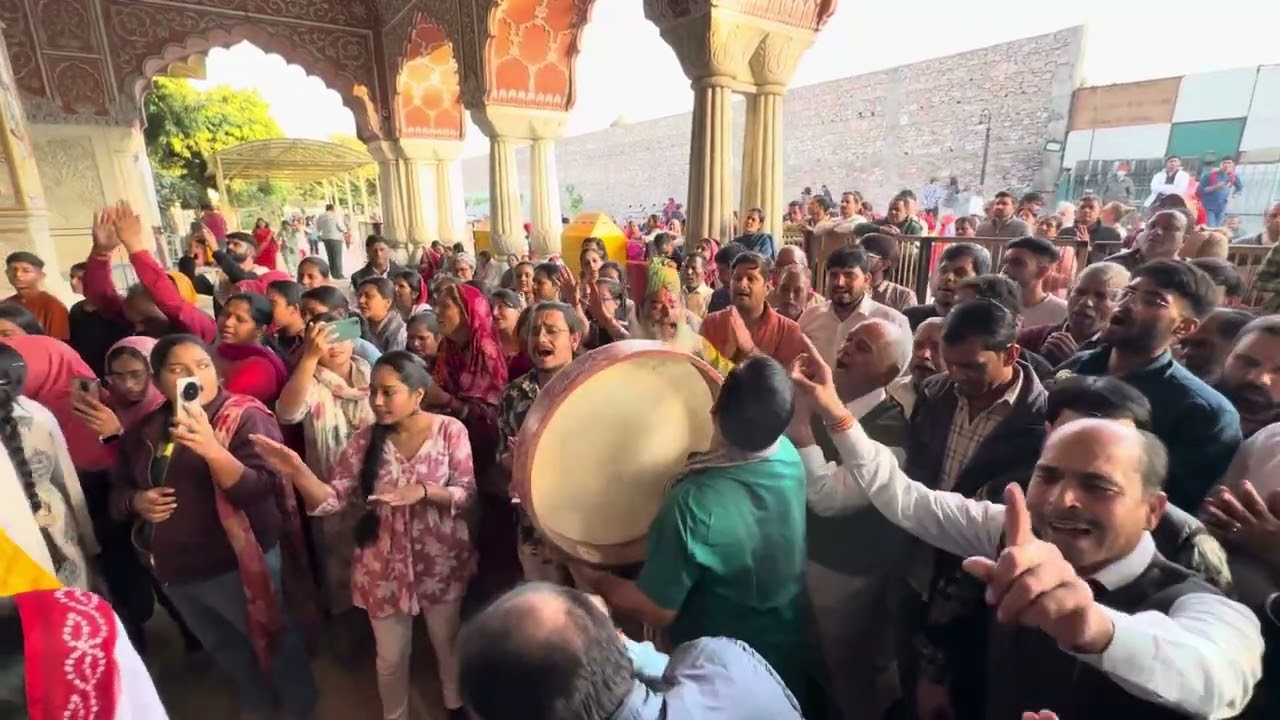 कल रात में सपनो आयो कानू हिला पादे रे गोविंद देव जी न्यू भजन!