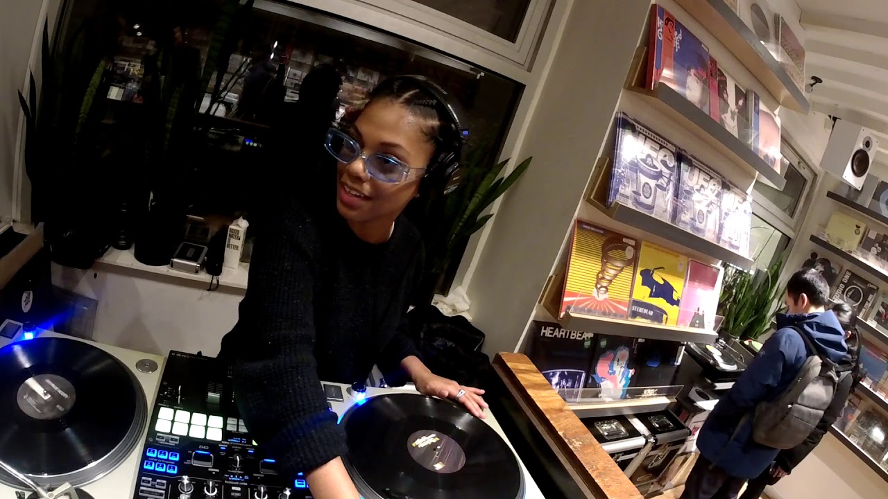 LIVE! AT THE LAB w/ Ash Lauryn - DJ Set At Turntable Lab NYC
