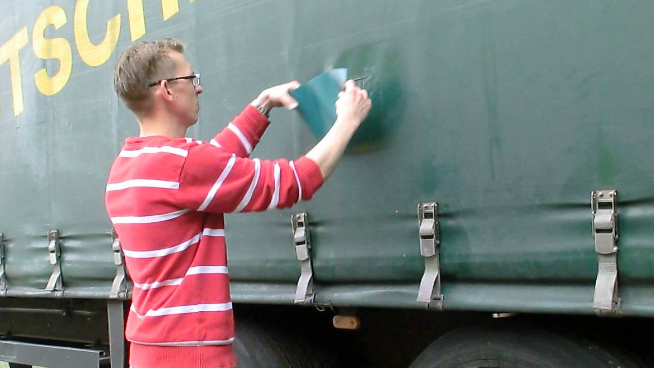 Plapla an easy tarpaulins repair damage application