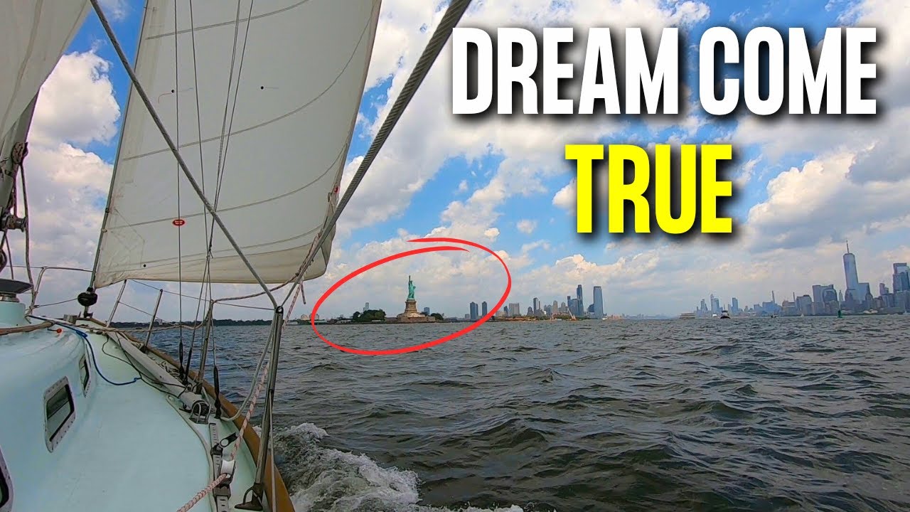 SAILING INTO NEW YORK CITY