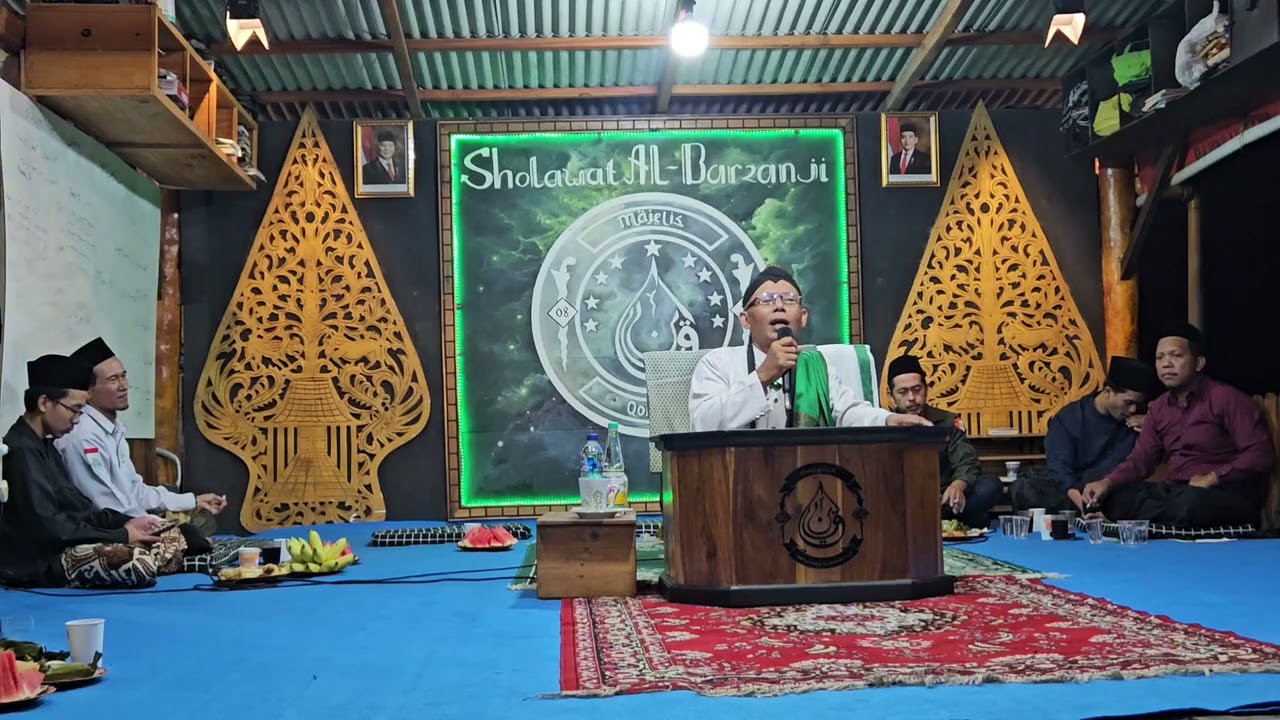 Memaknai bulan Rajab | Kyai Sahal Mahfudz Jeruklegi | di majelis QoriAina Cilacap