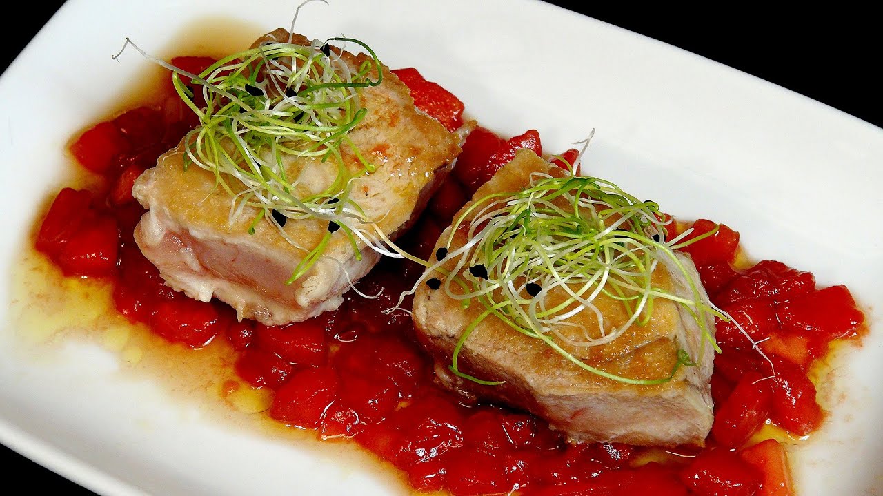 Bonito a la plancha con vinagreta de tomate y soja