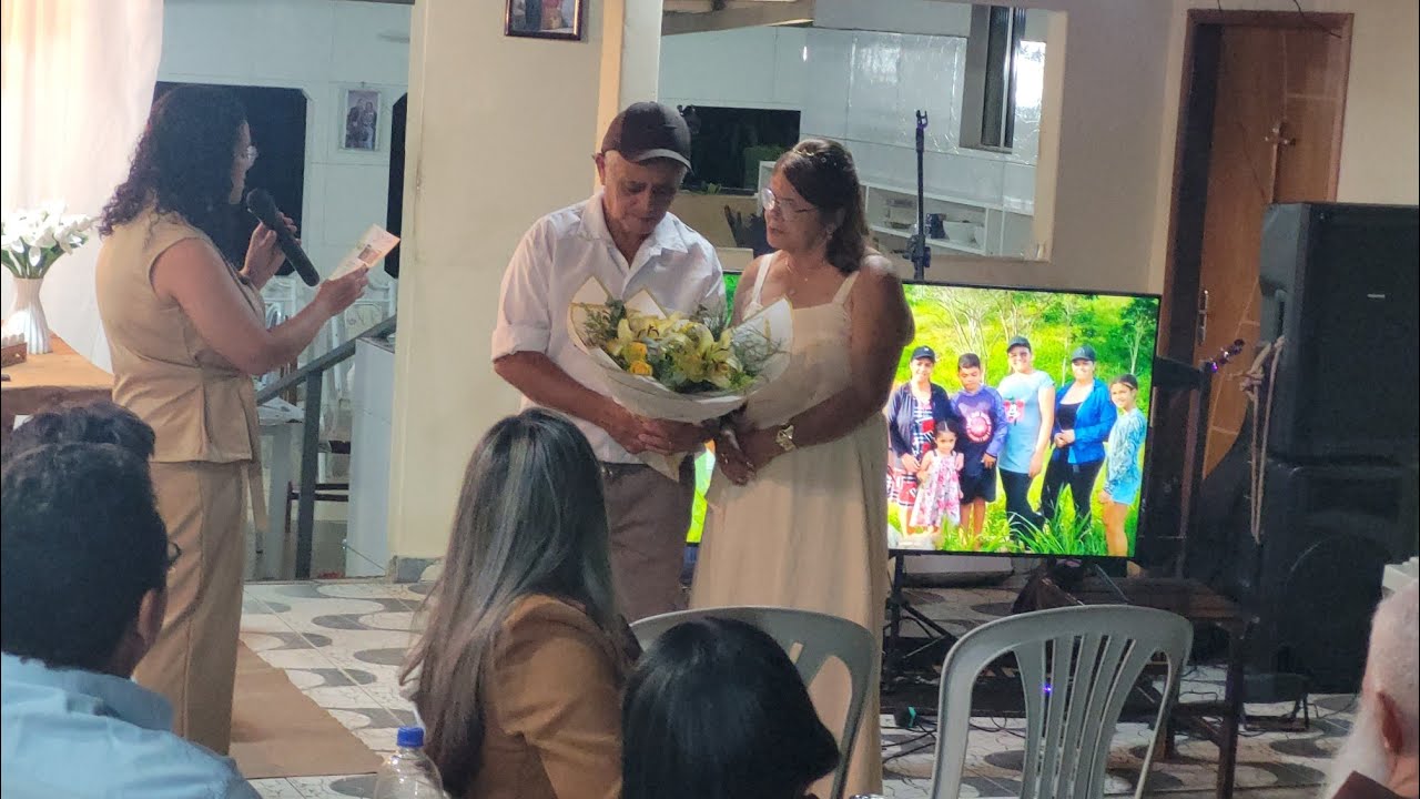 UMA EMOCIONANTE HOMENAGEM PARA NOSSOS PAIS!!! 50 ANOS DE CASADOS 