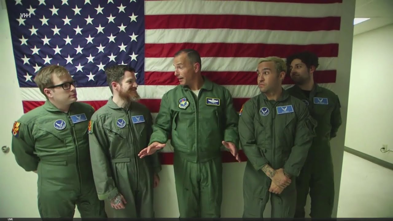 Fall Out Boy on VH1 Blitz - Flight Simulator