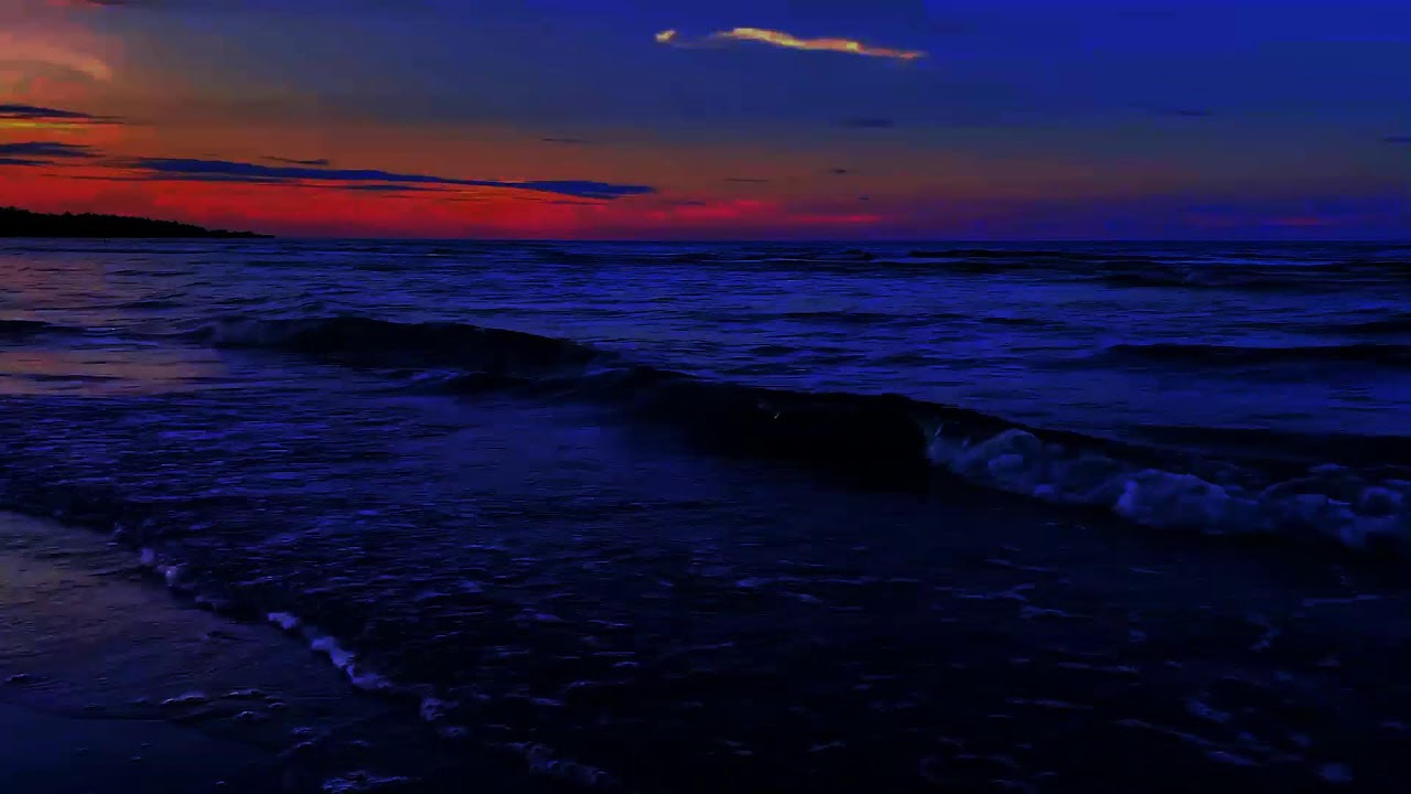 Ocean Waves for Sleeping with Peaceful Beach Atmosphere at Night