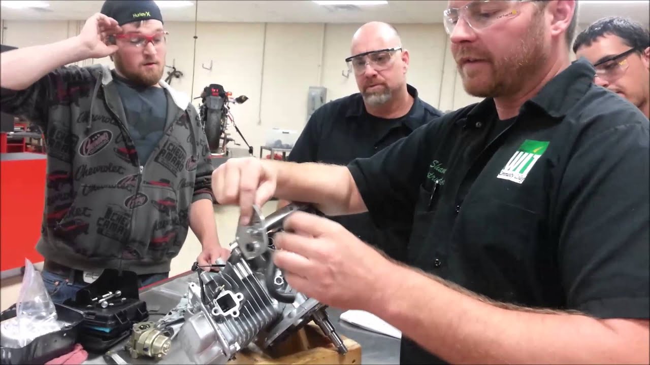 GCV Disassembly   07 Governor & Crankcase Breather #how2wrench