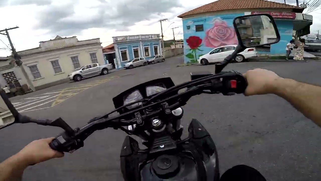Trânsito quase parado no Centro de Barbacena.
