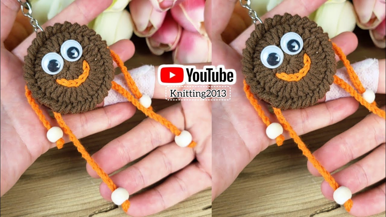 Crochet Oreo Cookie Man Keychain. 🍪