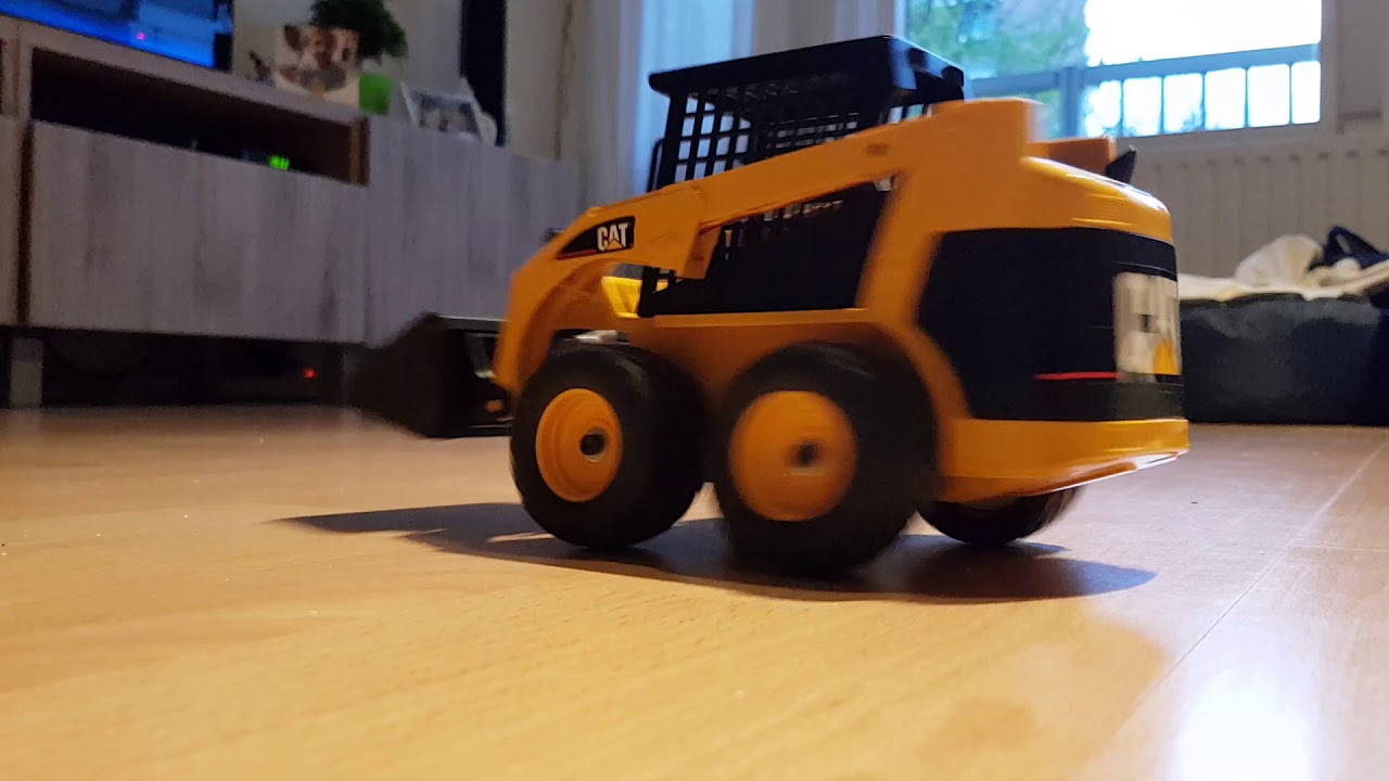 Bruder CAT Compactlader first testrun