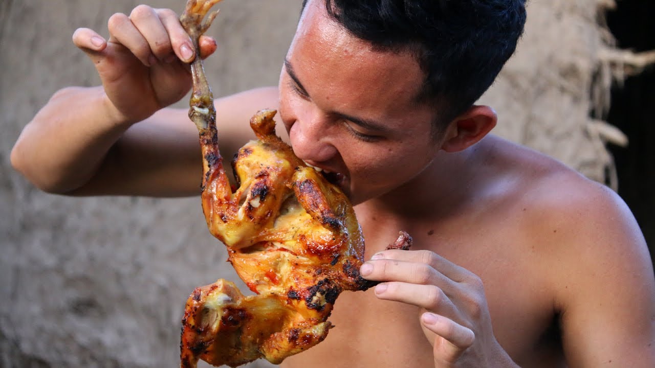 WILDERNESS LIFE ►TRAPPING ROSTER WILD CHICKEN IN FOREST - COOKING N WILD BACK CHICKEN  WITH HONEY