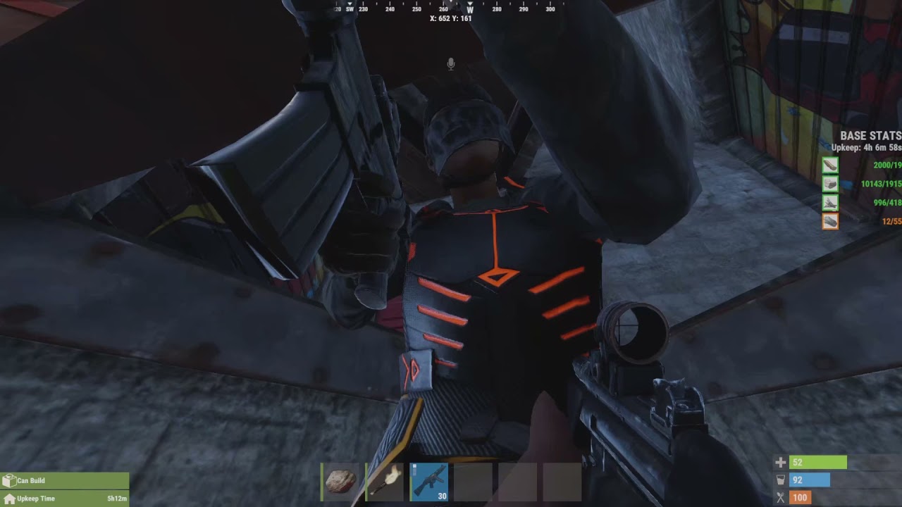 Rust Console insane 1v8 raid defense clutch