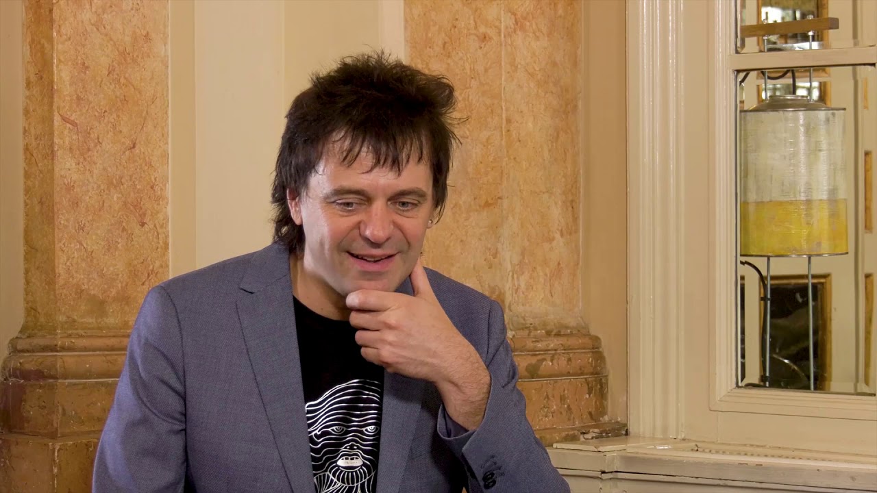 Un caffè con l'artista: Luigi De Angelis mette Orfeo nel metrò