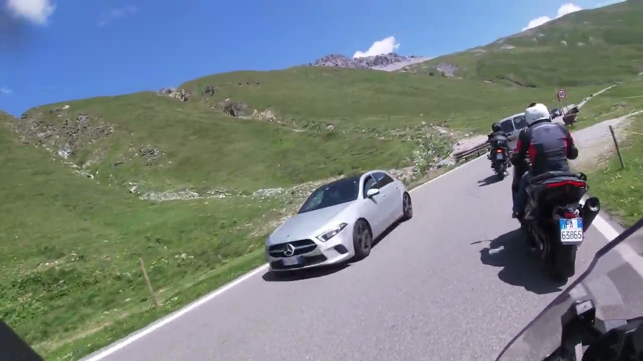 Passo dello Stelvio 21- 07- 24 in scooter con Marcello su T-MAX 560 e Bruno su TRK 502.