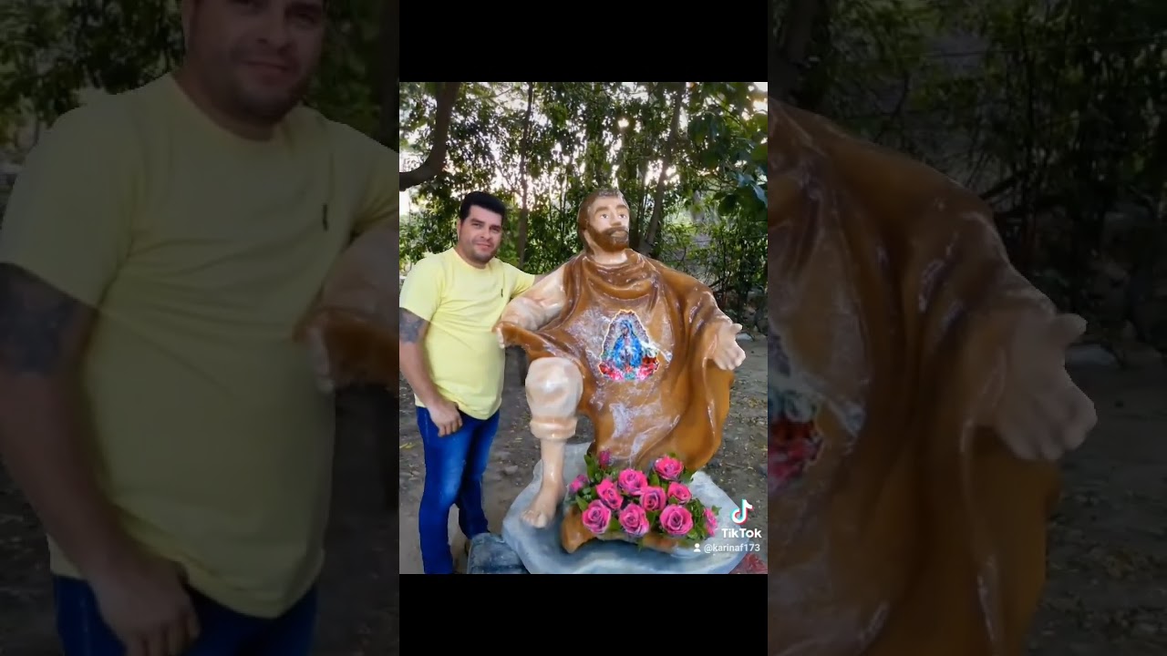 escultura tallada a mano 🙏 