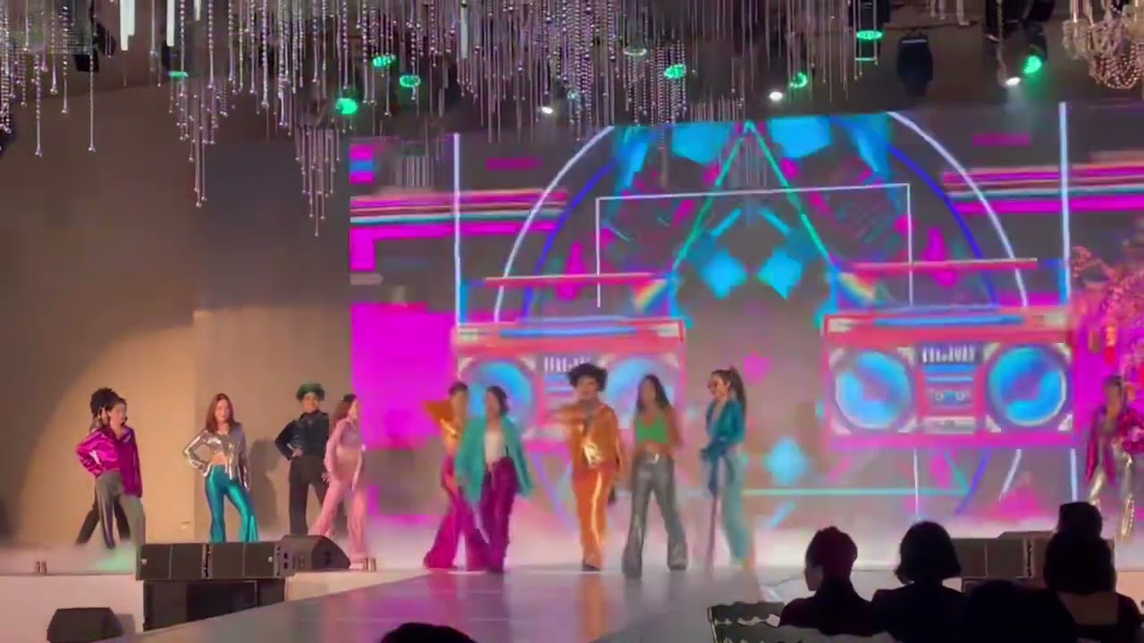 Nhảy DADDY COOL - Boney M | Vũ đoàn StarW
