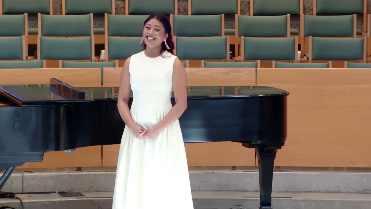 Du nur bist das Glück meines Lebens (Dostal) sung by Mariah Rae