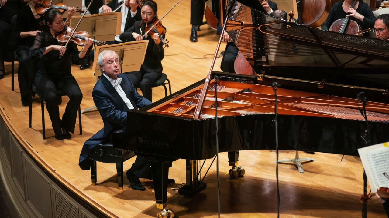 András Schiff - Bach Keyboard Concerto in G minor, BWV 1058 - Live 1996