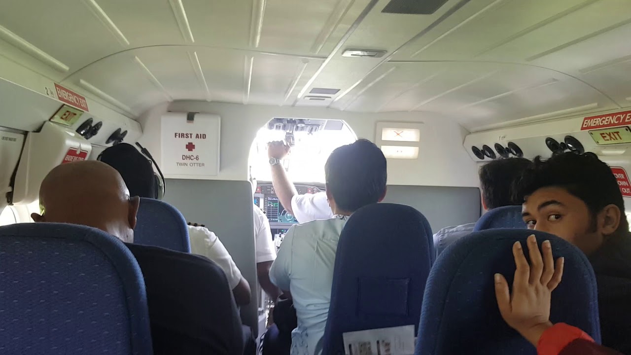 Fiji Link Twin Otter Landing, Nausori Airport