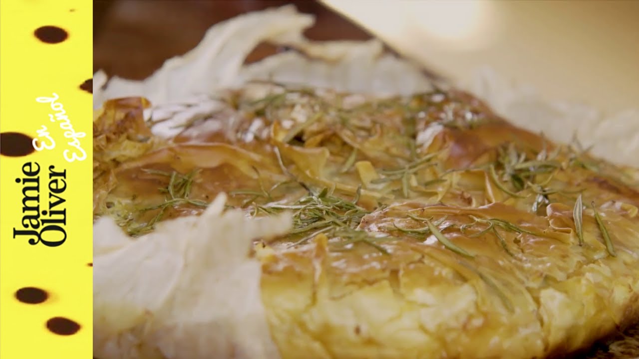 Tarta de queso feta y espinaca hecha con masa filo | Jamie Oliver En Español