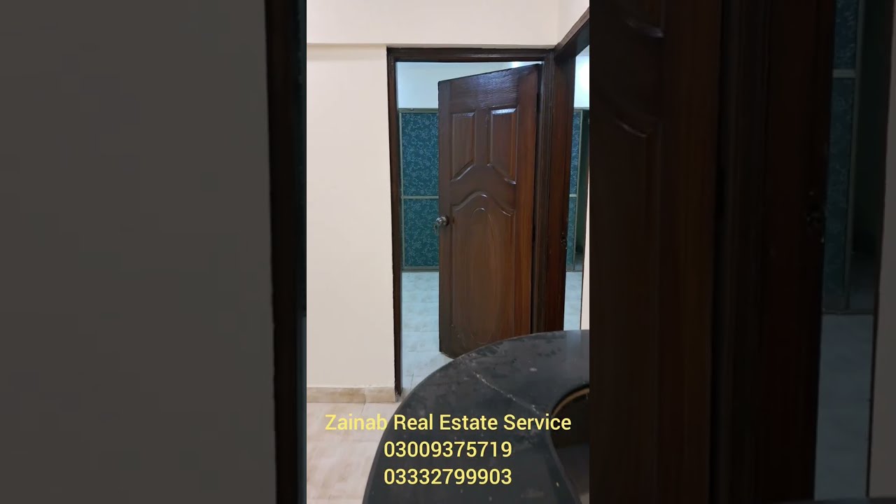 Flat For Sale 5rooms 1st Floor AT Shah'S Chalet Thandi Sarak Hyderabad Sindh