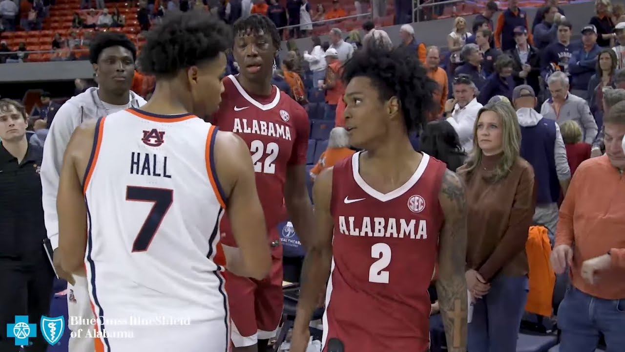 Aden Holloway, Charles Bediako and Alabama team go through handshake line following win at Auburn