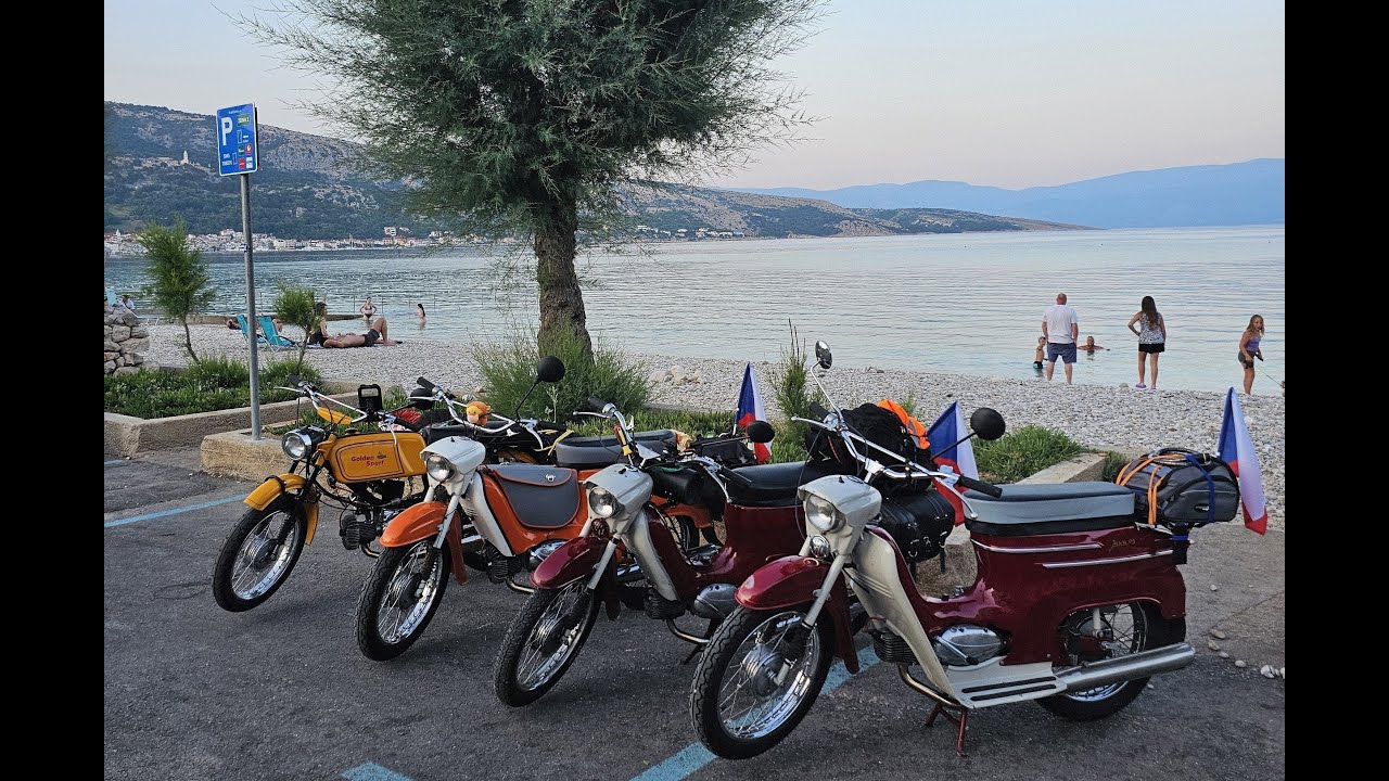 Fichtl trip do Chorvatska (70ccm, 100ccm) - půlení motoru na hotelu, utržená rozeta a další příhody