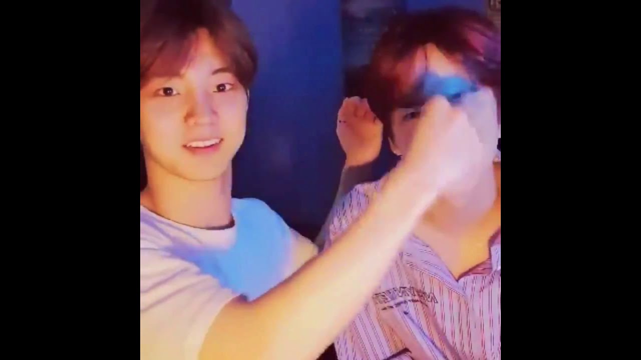Idol Fixing Each Other's Hair Part 2 - Boy Group Version