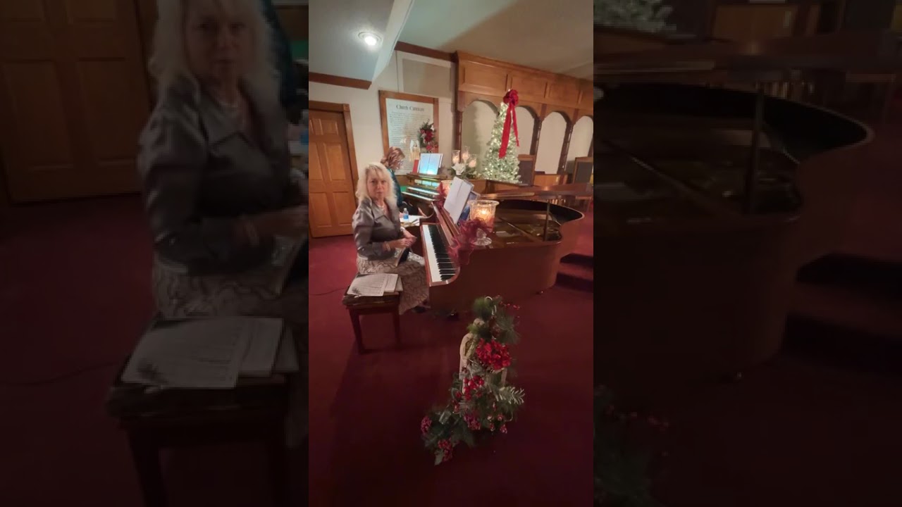 Facebook live Piano and Organ Christmas Music 12/21/25