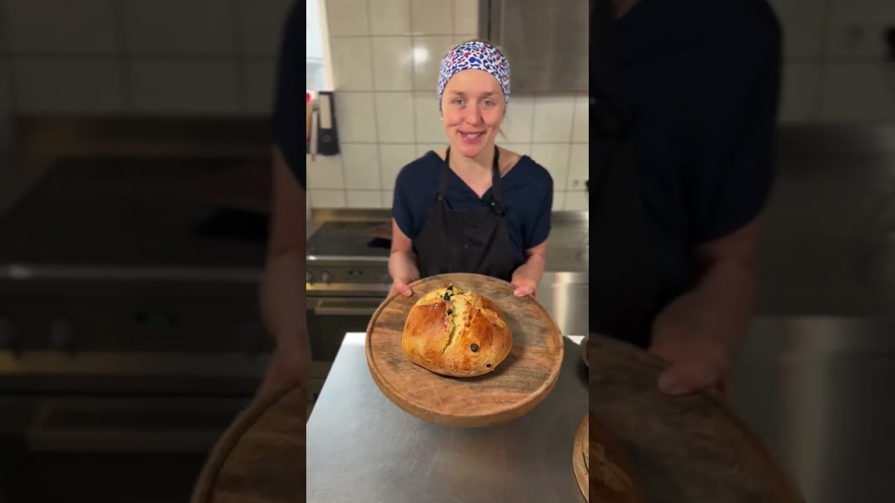 Saftiges Osterbrot