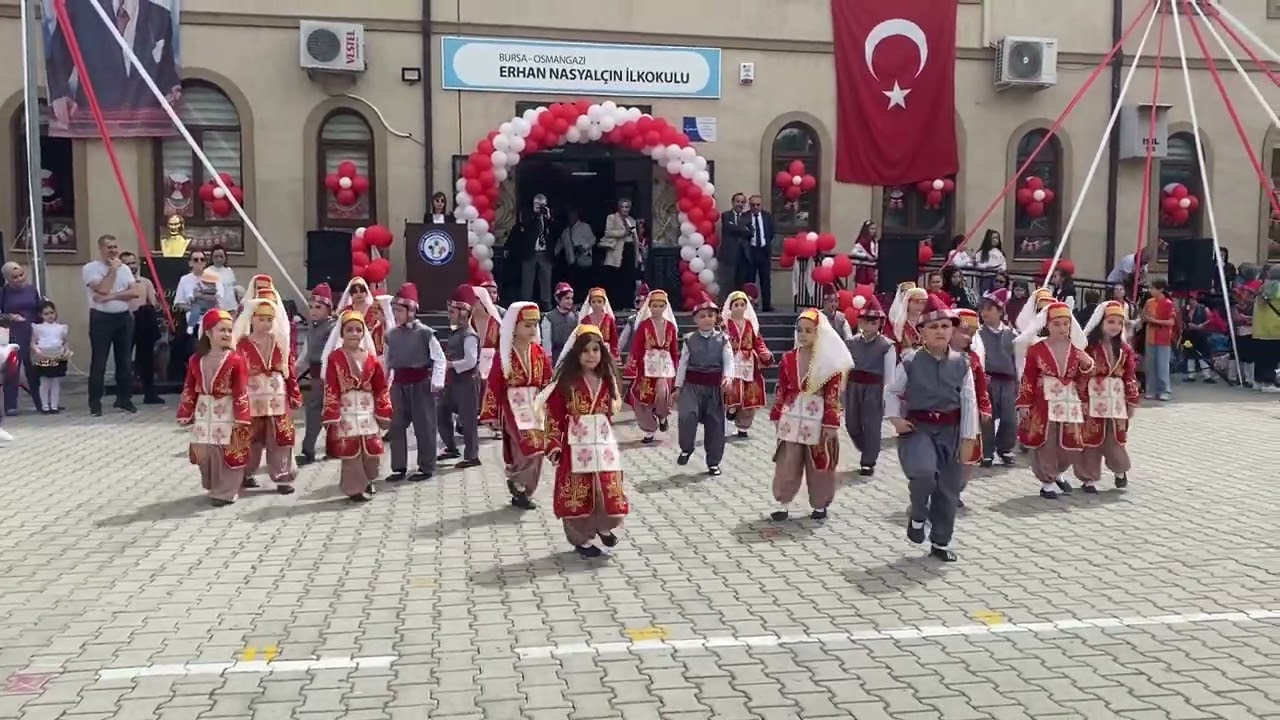 #23 nisan kutlu olsun ( Azranın 23 nisan gösterisi )