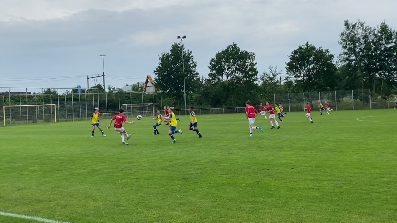 Berghem Sport JO15-1 - Rhode JO15-1