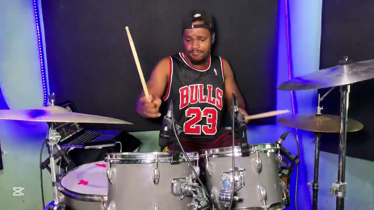 D-NATH SHEDDING AT EFLAM’s STUDIO