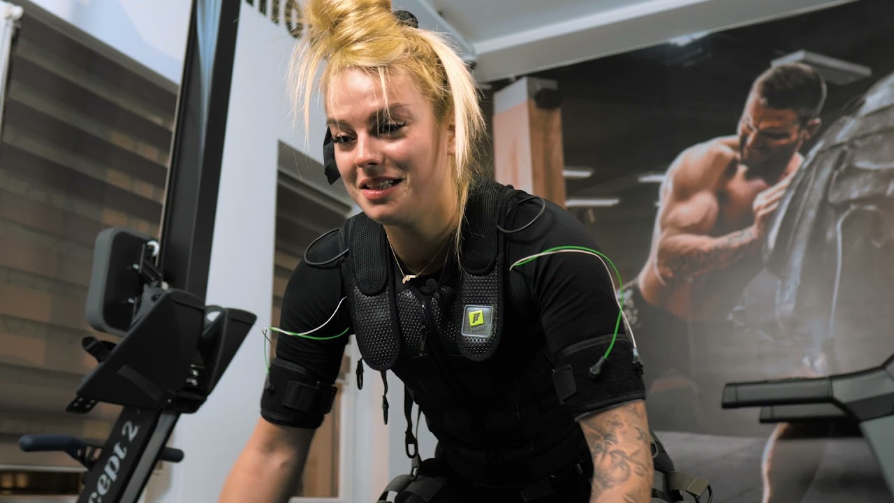Trening EMS - Pati trenuje z Adrianem